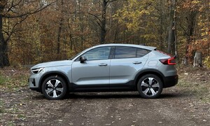 Recenze & testy: Volvo C40: Kamarád do deště