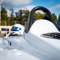 Peugeot 207 Spider aneb poprvé za volantem závodního auta