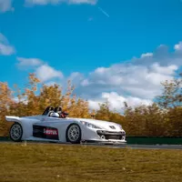 Peugeot 207 Spider aneb poprvé za volantem závodního auta