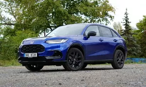 Recenze & testy: Honda ZR-V e:HEV Sport: Důležité je býti trendy
