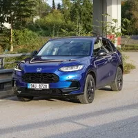 Honda ZR-V e:HEV Sport: Důležité je býti trendy