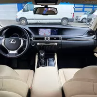 Ticho a pohodlí - Lexus GS300h