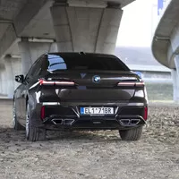 BMW M760e: Můj vůz, můj hrad