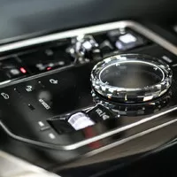 BMW M760e: Můj vůz, můj hrad
