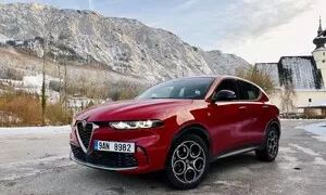 Recenze & testy: Alfa Romeo Tonale 160k: Obyčejně neobyčejná Alfa