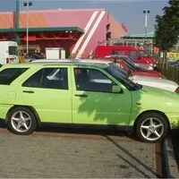 Kombi na míru: Od Seatu za pár tisíc po Ferrari pro sultána