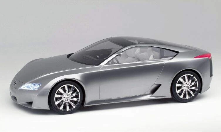 První koncept LF-A z roku 2005. Zdroj: Lexus