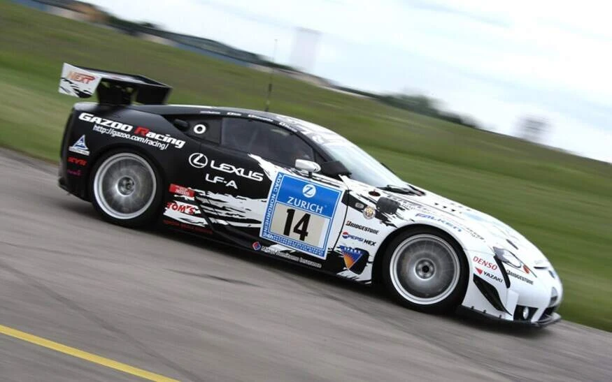 Prototyp LFA z roku 2009. Zdroj: Motortrend