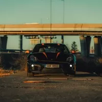 Porsche Cayman Black Edition: Expresní jízdenka do řidičského ráje