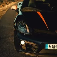 Porsche Cayman Black Edition: Expresní jízdenka do řidičského ráje