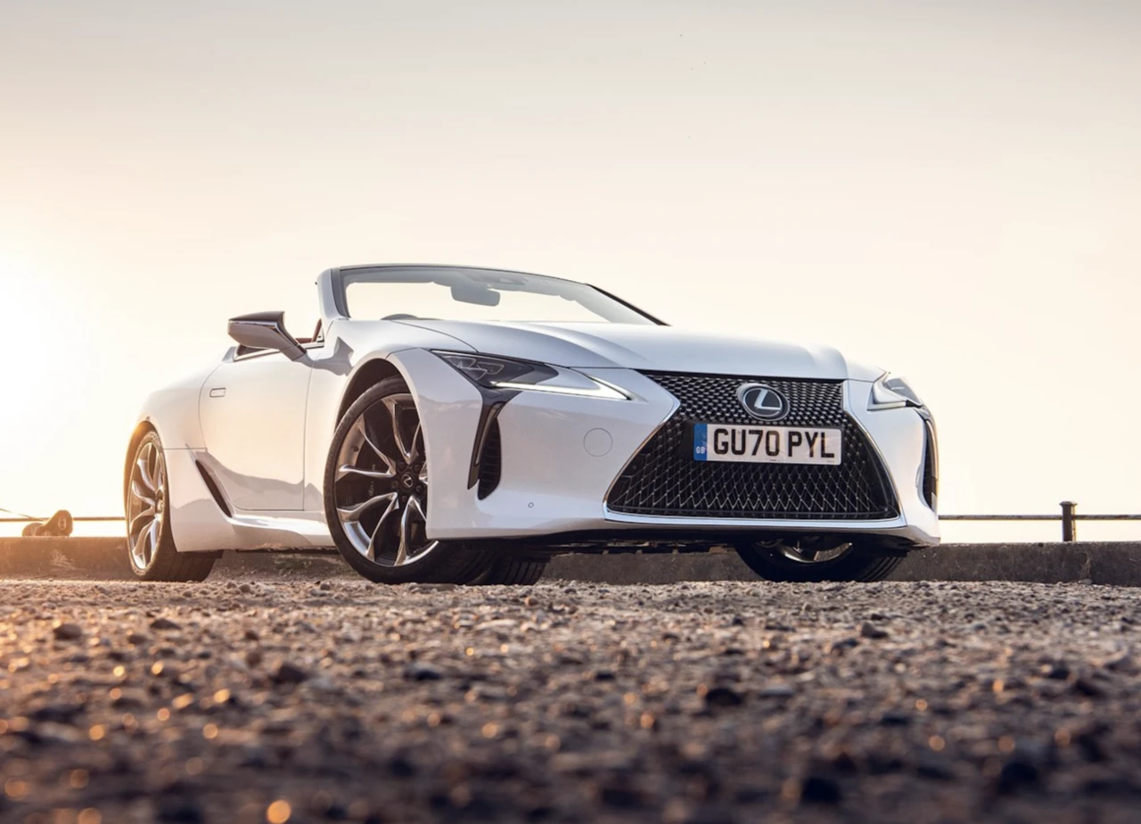 zdroj: Lexus