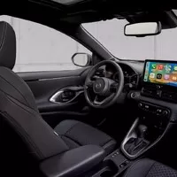 Mazda 2 hybrid má novou tvář. Co dalšího se na ní po faceliftu změnilo?