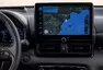 Mazda 2 hybrid má novou tvář. Co dalšího se na ní po faceliftu změnilo?