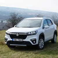 Suzuki S-Cross Premium AllGrip: Cestou necestou