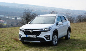 Recenze & testy: Suzuki S-Cross Premium AllGrip: Cestou necestou