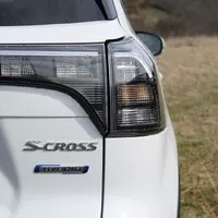 Suzuki S-Cross Premium AllGrip: Cestou necestou