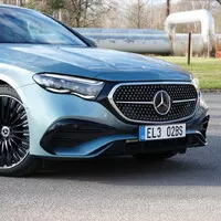 Mercedes-Benz E 400 e 4MATIC: Premiant třídy