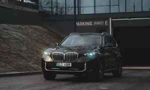 Recenze & testy: BMW X5 xDrive50e: Všeuměl v dobře padnoucím obleku
