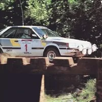 Leone Turbo Coupé - za volantom legendárny Ari Vatanen