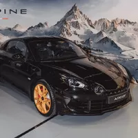 zdroj: Alpine, Opportunity