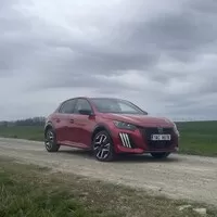 Peugeot 208 po faceliftu: za 380 tisíc, ale klidně i za milion. Jak jezdí?