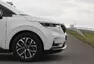 Kia Carnival 2022: Rodinný minivan v americkém stylu s překvapivě úsporným provozem