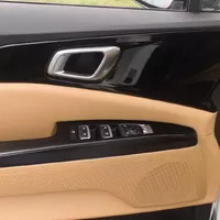 Kia Carnival 2022: Rodinný minivan v americkém stylu s překvapivě úsporným provozem