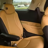 Kia Carnival 2022: Rodinný minivan v americkém stylu s překvapivě úsporným provozem