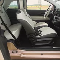 Fiat 500e 3+1: Má dveře navíc a elektromotor, srdcem však zůstává klasickou pětistovkou