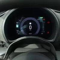 Fiat 500e 3+1: Má dveře navíc a elektromotor, srdcem však zůstává klasickou pětistovkou