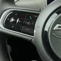 Fiat 500e 3+1: Má dveře navíc a elektromotor, srdcem však zůstává klasickou pětistovkou