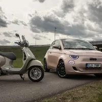 Fiat 500e 3+1: Má dveře navíc a elektromotor, srdcem však zůstává klasickou pětistovkou