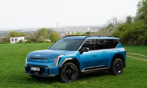 Recenze & testy: Kia EV9 GT-Line: Elektromobil pro velkou rodinu