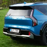 Kia EV9 GT-Line: Elektromobil pro velkou rodinu