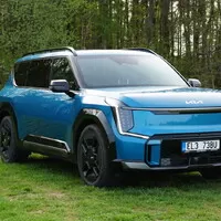 Kia EV9 GT-Line: Elektromobil pro velkou rodinu
