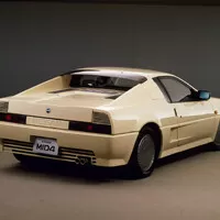 Nissan MID4 1985, zdroj: Wheelsage.org