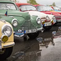 Ručičkové stopky, řev motorů a štěstí i se zmrzlýma nohama. Poprvé na setinové rallye 7 Castles Trial
