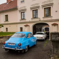 Ručičkové stopky, řev motorů a štěstí i se zmrzlýma nohama. Poprvé na setinové rallye 7 Castles Trial