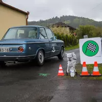 Ručičkové stopky, řev motorů a štěstí i se zmrzlýma nohama. Poprvé na setinové rallye 7 Castles Trial