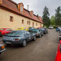 Ručičkové stopky, řev motorů a štěstí i se zmrzlýma nohama. Poprvé na setinové rallye 7 Castles Trial