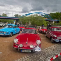 Ručičkové stopky, řev motorů a štěstí i se zmrzlýma nohama. Poprvé na setinové rallye 7 Castles Trial