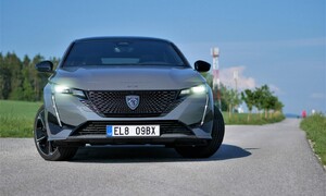 Recenze & testy: Peugeot E-308 GT: Lepší než kdy dřív a poprvé i plně elektrický