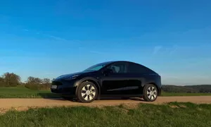 Recenze & testy: Tesla Model Y Standard Range byla nejprodávanějším autem roku 2023. Bude stačit?