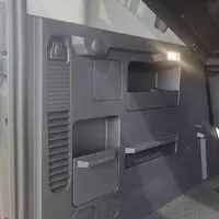 Ford Tourneo Courier 1.0 EB Active: Vizáž Defenderu, ovládání osobáku a prostor jako v dodávce