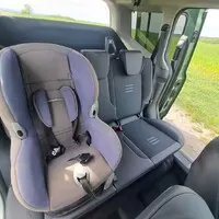 Ford Tourneo Courier 1.0 EB Active: Vizáž Defenderu, ovládání osobáku a prostor jako v dodávce