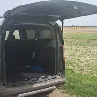 Ford Tourneo Courier 1.0 EB Active: Vizáž Defenderu, ovládání osobáku a prostor jako v dodávce