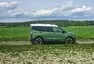 Ford Tourneo Courier 1.0 EB Active: Vizáž Defenderu, ovládání osobáku a prostor jako v dodávce