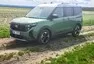 Ford Tourneo Courier 1.0 EB Active: Vizáž Defenderu, ovládání osobáku a prostor jako v dodávce