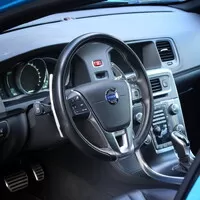 Volvo S60 T6 R-Design (2014): I Švédsko má svůj sportovní sedan