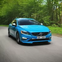 Volvo S60 T6 R-Design (2014): I Švédsko má svůj sportovní sedan